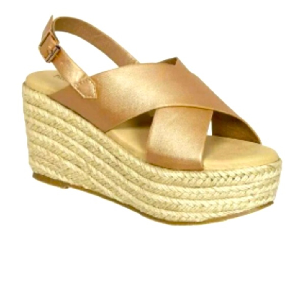 Pierre Dumas Crisscross Brianna Wedges